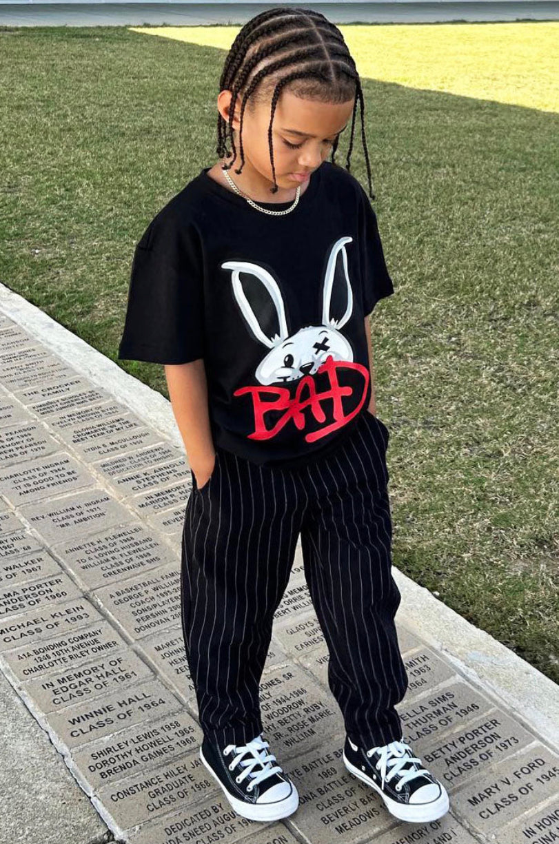 “BAD BUNNY” TEE