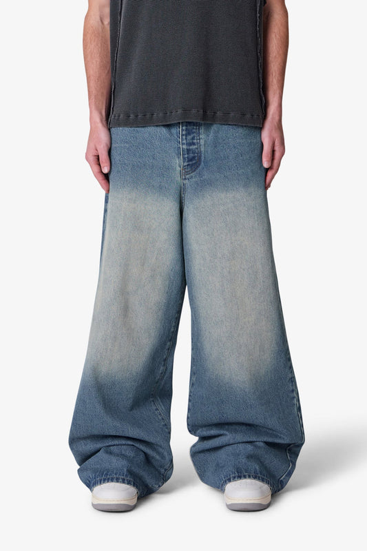 “BAGGY” JEANS
