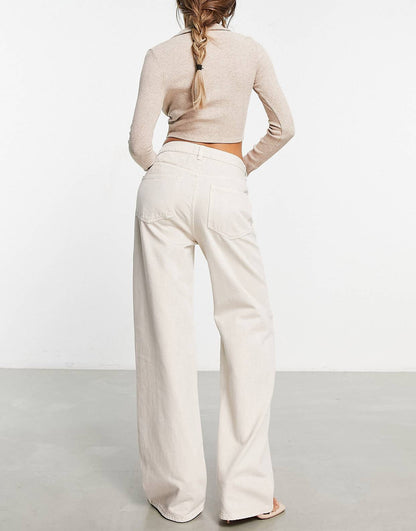 “BEIGE” STRAIGHT LEG JEANS - Amessio